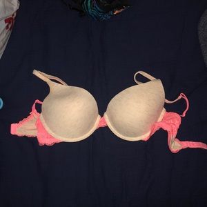 Victoria’s Secret bra